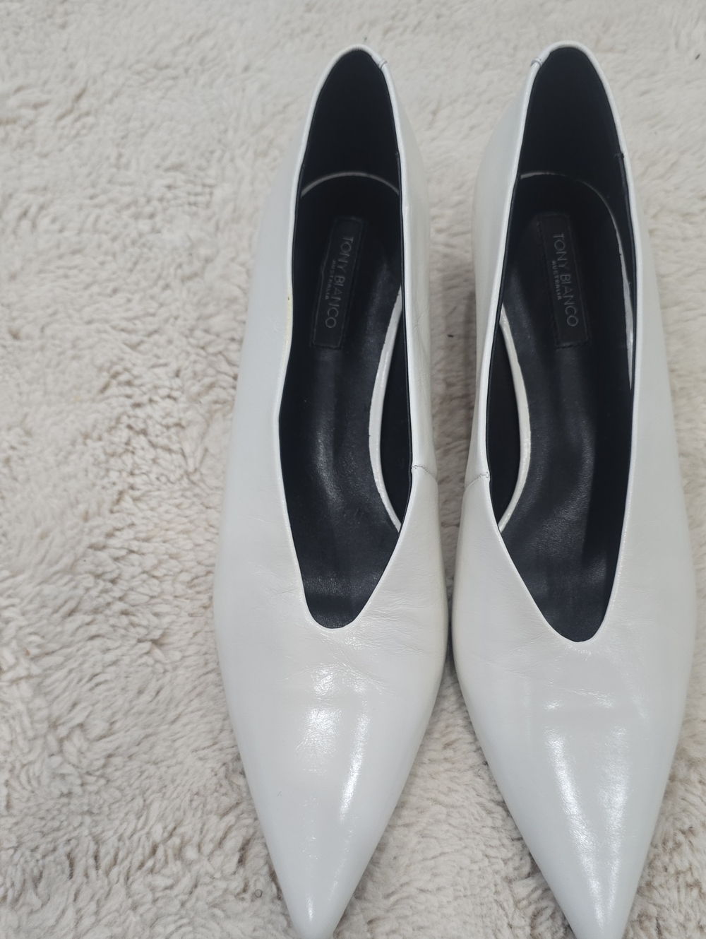 Tony Bianco White Pointed V-Cut Pumps